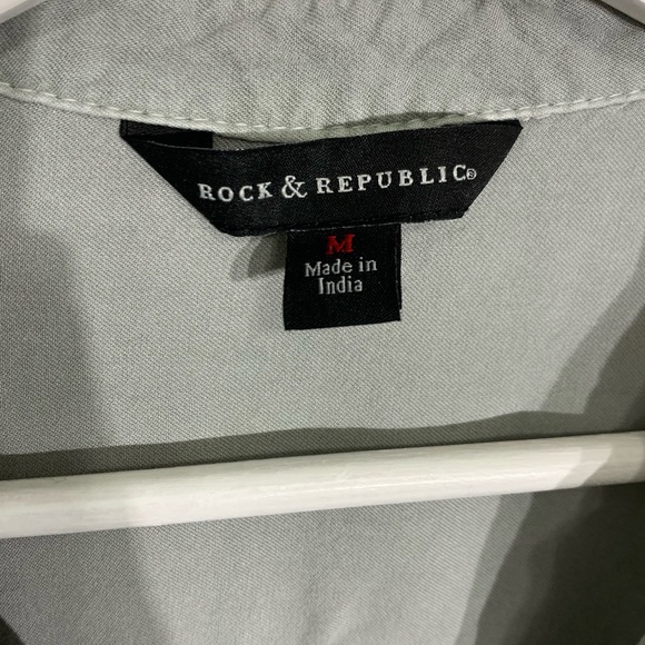 Rock & Republic Metallic Mayhem Button Up Blouse - Picture 4 of 6